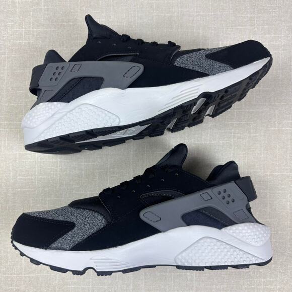 📞 2021 Nike Air Huarache “Black/Anthracite/Purple Platinum” 9.5W